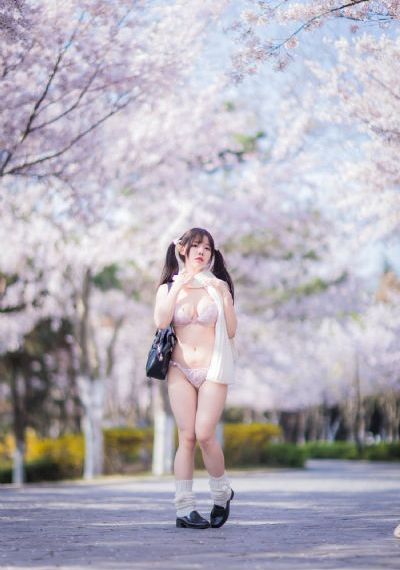 亚洲av女在线播放_BD英语全集免费播放