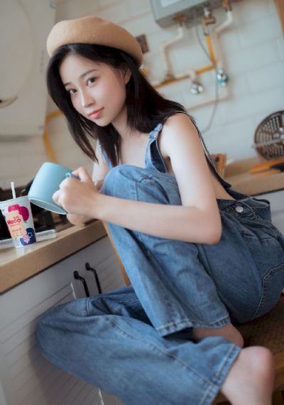 被多人道具调教玩弄np_720动漫在线观看