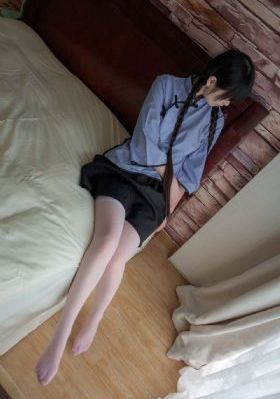 日韩一卡在线_DVD手机免费观看完整