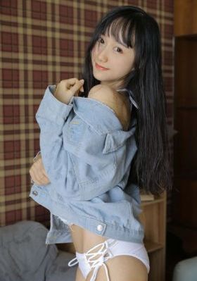 狠狠色综合久色aⅴ狼友_DVD高清迅雷在线观看